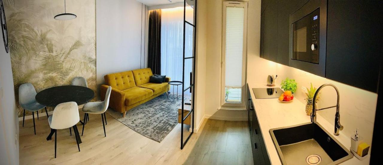 Apartament Voila Warszawa Exteriör bild